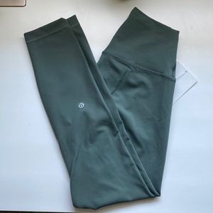 NWT Wunder Train 25” Smoked Spruce Lululemon size 6
